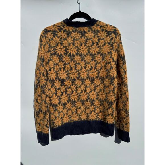 Men's Navy and Gold Patterned Sweater - Picture 4 of 13
